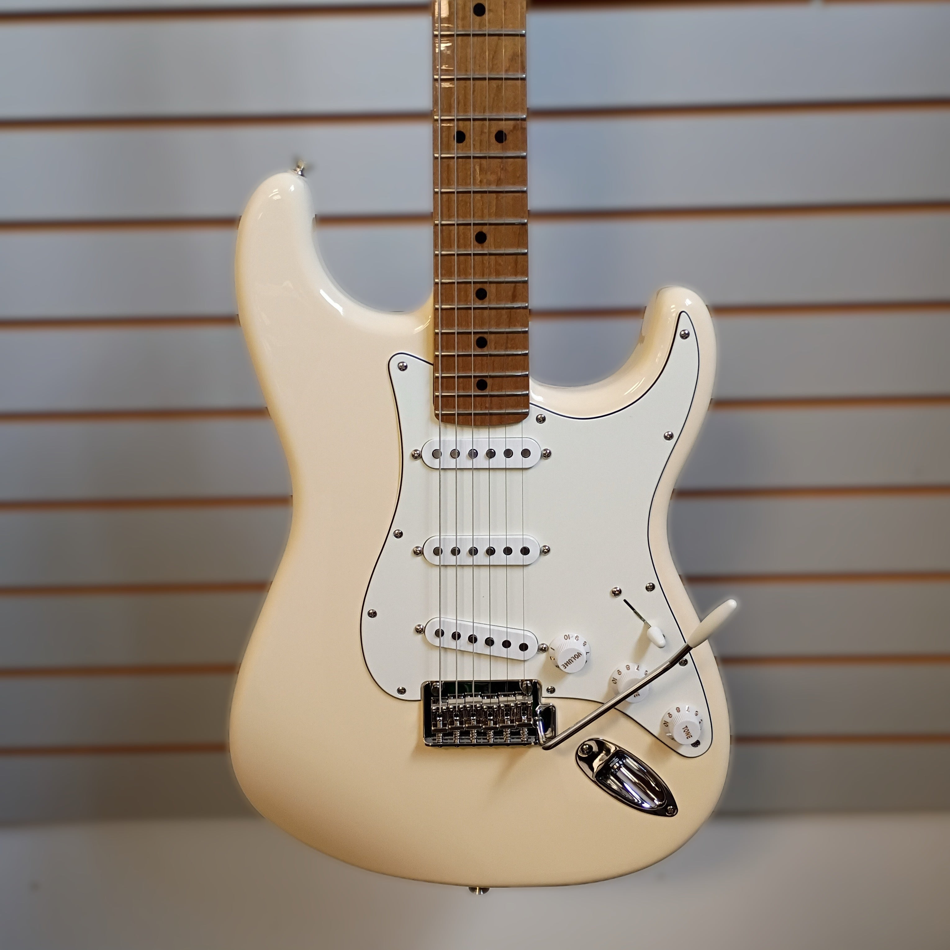 Fender Limited Edition Player II Stratocaster-Olympic White