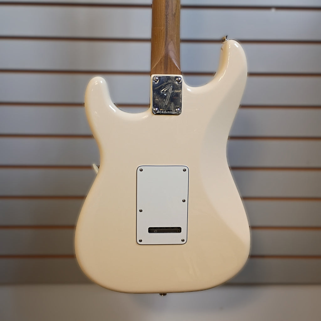 Fender Limited Edition Player II Stratocaster-Olympic White